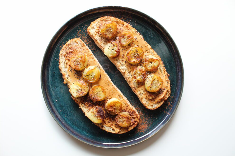 Peanutbutter banana toast