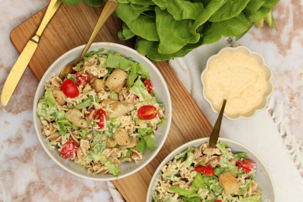 Chicken Burger Pasta Salade